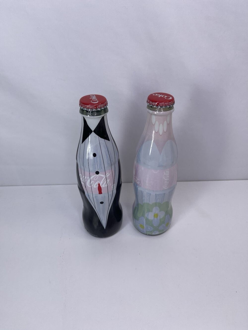2008 Coca-Cola Bride & Groom Wedding Set Sealed 8oz Glass Contour Bottles